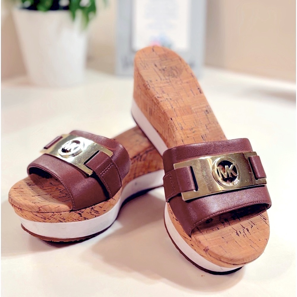 NWOT Michael Kors Warren Platform Sandals